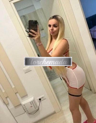 Girl Bocca di Miele  Lecce