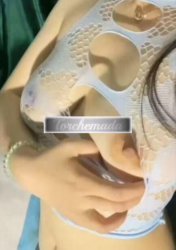 Girl Calda Esibizionista  Aosta