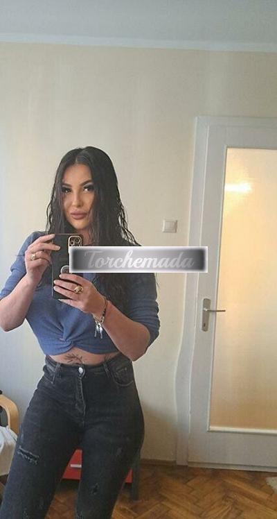 Girl Bellissima Bambola  Bolzano