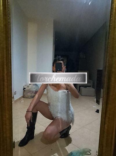 Girl Strepitosa Amabile  Siracusa