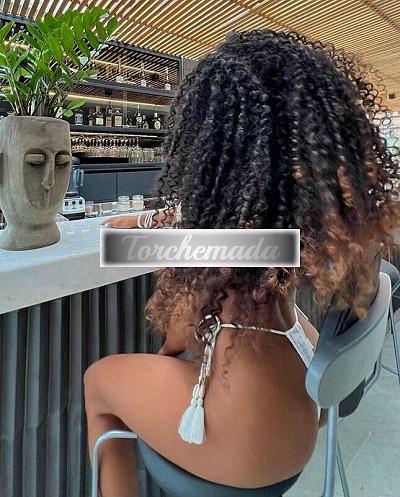 Girl Spettacolare Femmina  Latina