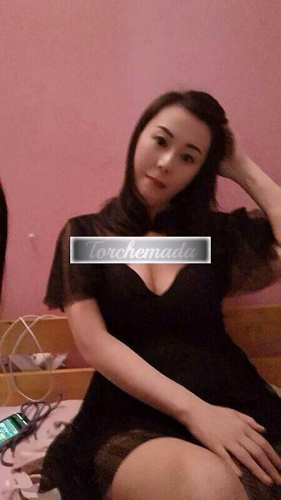 Girl Monella orientale puttana  Monza