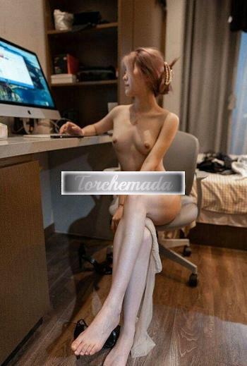 Girl Felina Maestra  Monza
