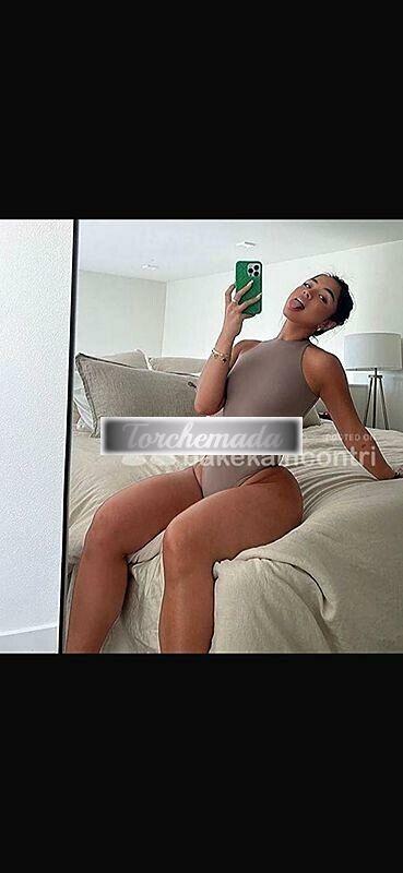 Girl Strepitosa Bambola  Palermo