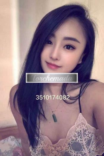 Girl Lingua di Fuoco  Lecco