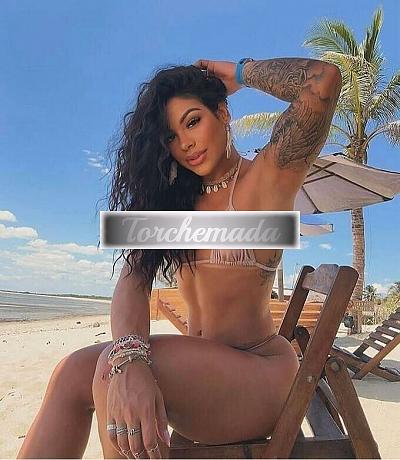 Girl Bellissima Femmina  Matera