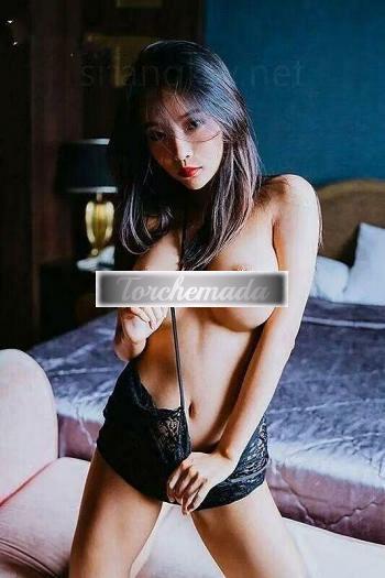 Girl Monella orientale puttana  Monza