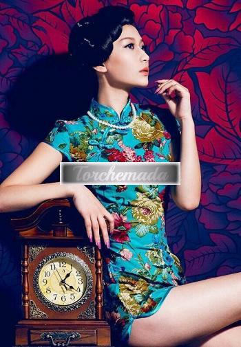 Girl Felina Bambola  Venezia