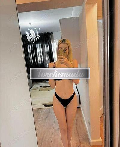 Girl Strepitosa Amabile  Bologna