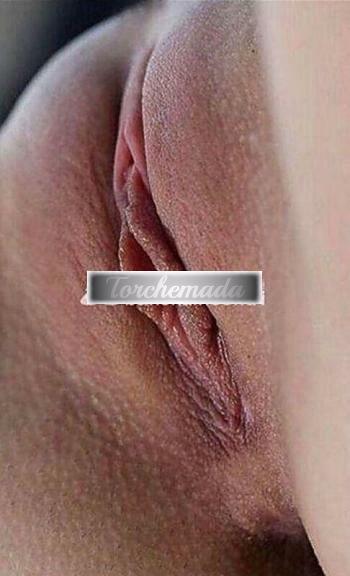 Girl Esplosiva Femmina  Lecce