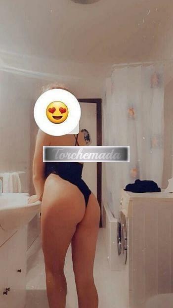Girl Vogliosa Coinvolgente  Latina