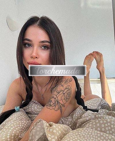 Girl Felina Maestra  Verona