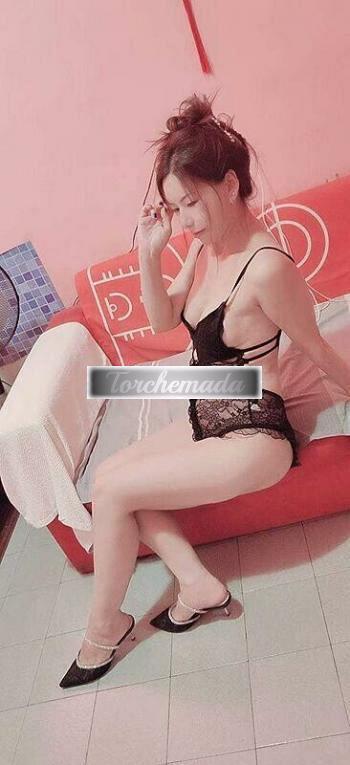 Girl Vieni a rilassarti con noi  Novara