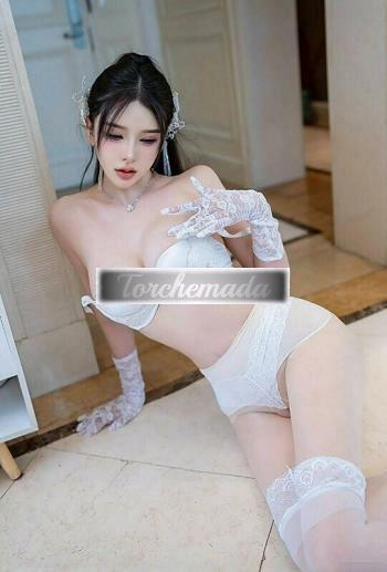 Girl Estasi a Quattro Mani  Reggio Emilia