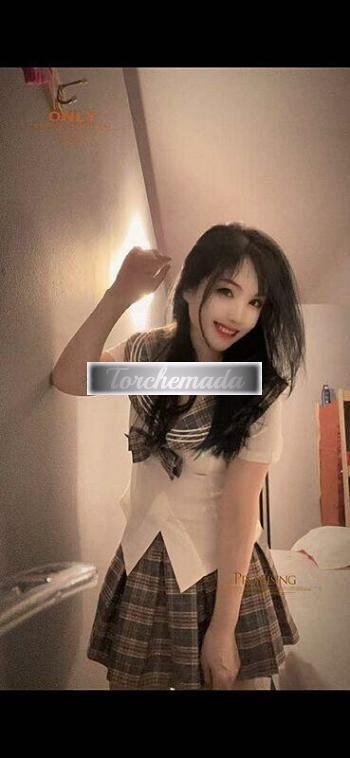 Girl Esplosiva Femmina  Genova