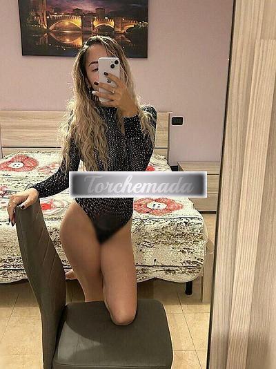 Girl Vieni a sverginare il mio lato B  Avellino