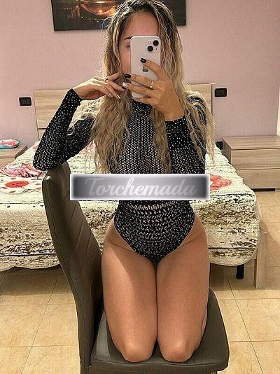 Girl Vieni a sverginare il mio lato B  Avellino