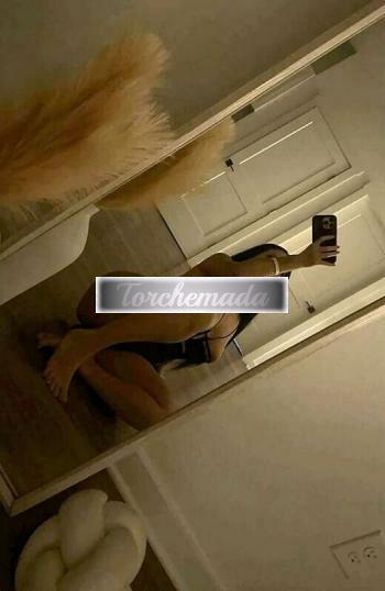 Girl Felina Sirena  Verona