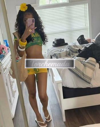 Girl Zoe  Lucca