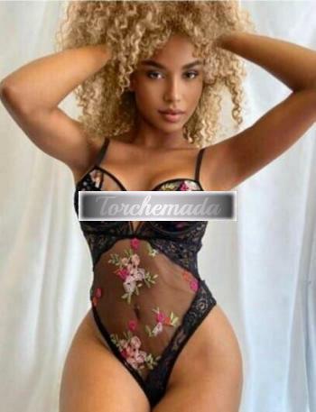 Girl Spettacolare Ragazza  Brindisi