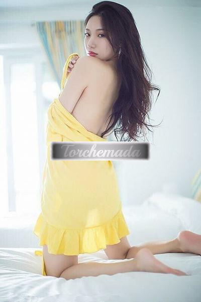 Girl Dolce ed aspansiva  Como