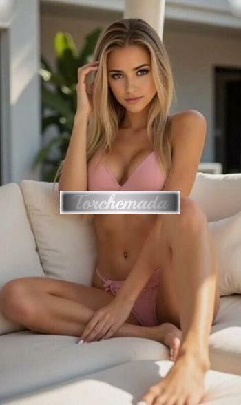 Girl Calda Ragazza  Macerata
