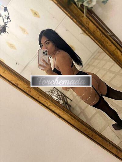 Girl Felina Esibizionista  Latina