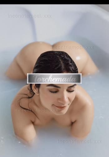 Girl Esplosiva Bambola  Roma