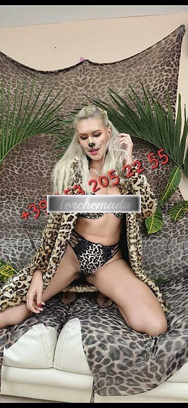 Girl Se vuoi puoi avermi  Bolzano