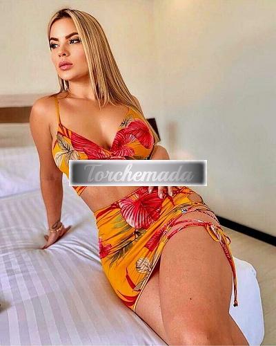 Girl Felina Amabile  Napoli