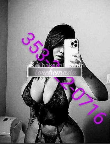 Girl Pioggia Dorata Seducente  Cremona