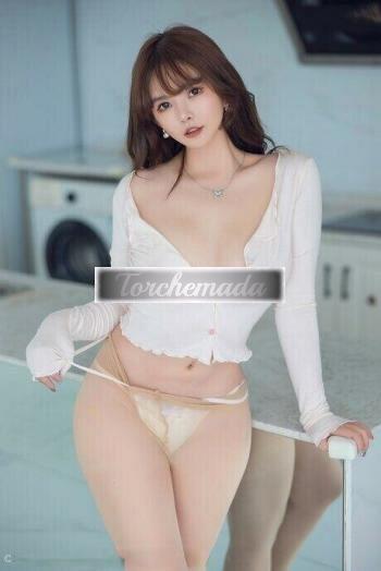 Girl Troietta orientale tutto fare  Parma