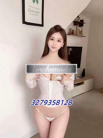 Girl Felina Girl  Modena