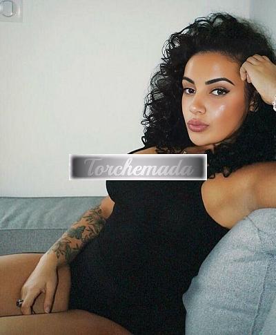 Girl Bellissima Femmina  Matera