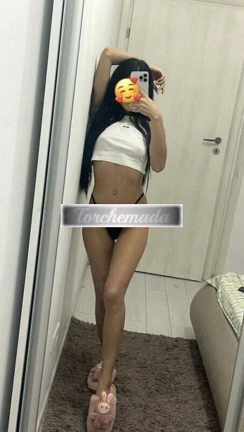 Girl Calda Amabile  Cremona