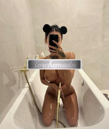 Girl Felina Studentessa  Prato