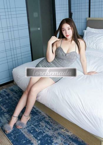 Girl Strepitosa Femmina  Torino