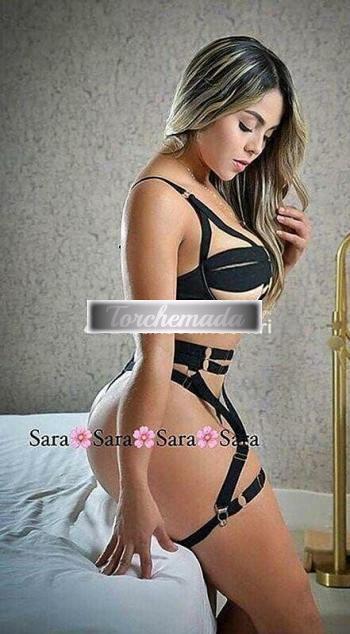 Girl Felina Sirena  Bari