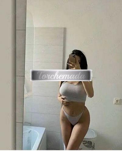 Girl Bellezza e passione per te  Lucca