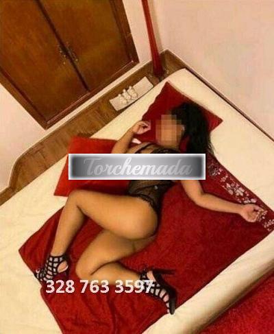 Girl Sexy Esibizionista  Cremona