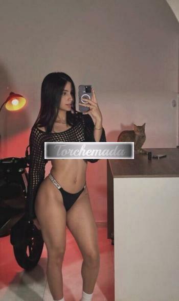 Girl Di passaggio a Cuneo  Cuneo