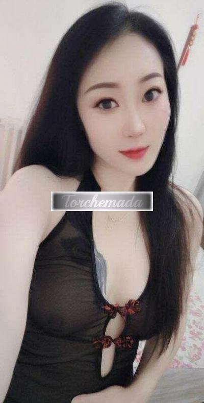 Girl Stupenda asiatica  Palermo