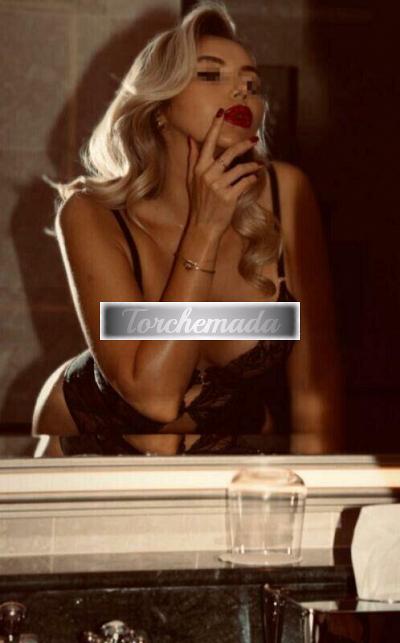 Girl Nina  Ravenna