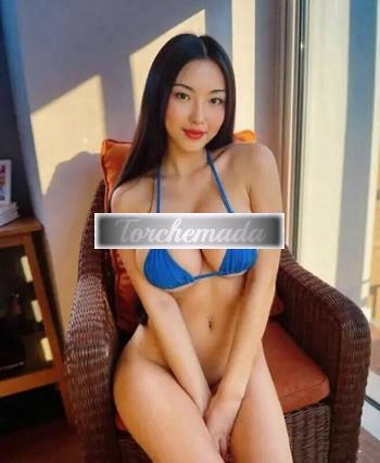 Girl Ragazza orientale mozzafiato  Aosta
