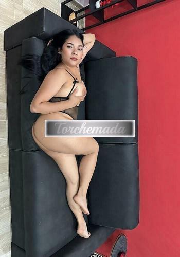 Girl Strepitosa Coinvolgente  Latina