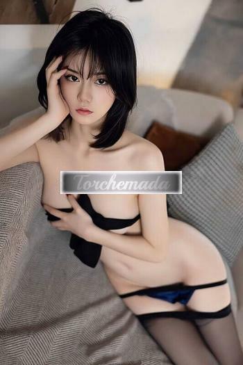 Girl Bucaiola orientale  Messina