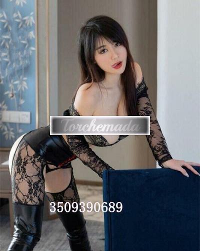 Girl Ragazza asiatica novità  Siena