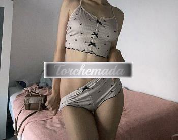 Girl Felina Maestra  Bari