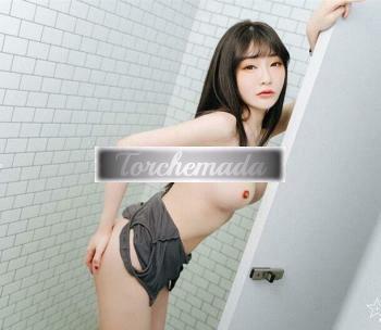 Girl Esplosiva Esibizionista  Roma