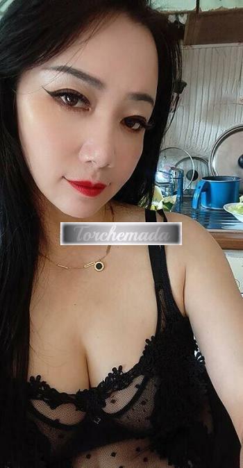 Girl Luna  Ferrara